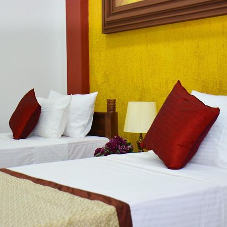 Meili Lanka City Hotel Kandy Ngoại thất bức ảnh