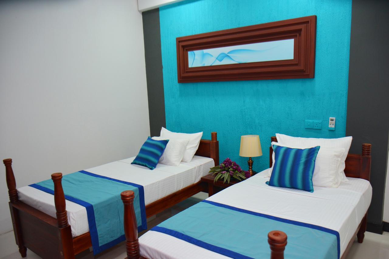 Meili Lanka City Hotel Kandy Ngoại thất bức ảnh