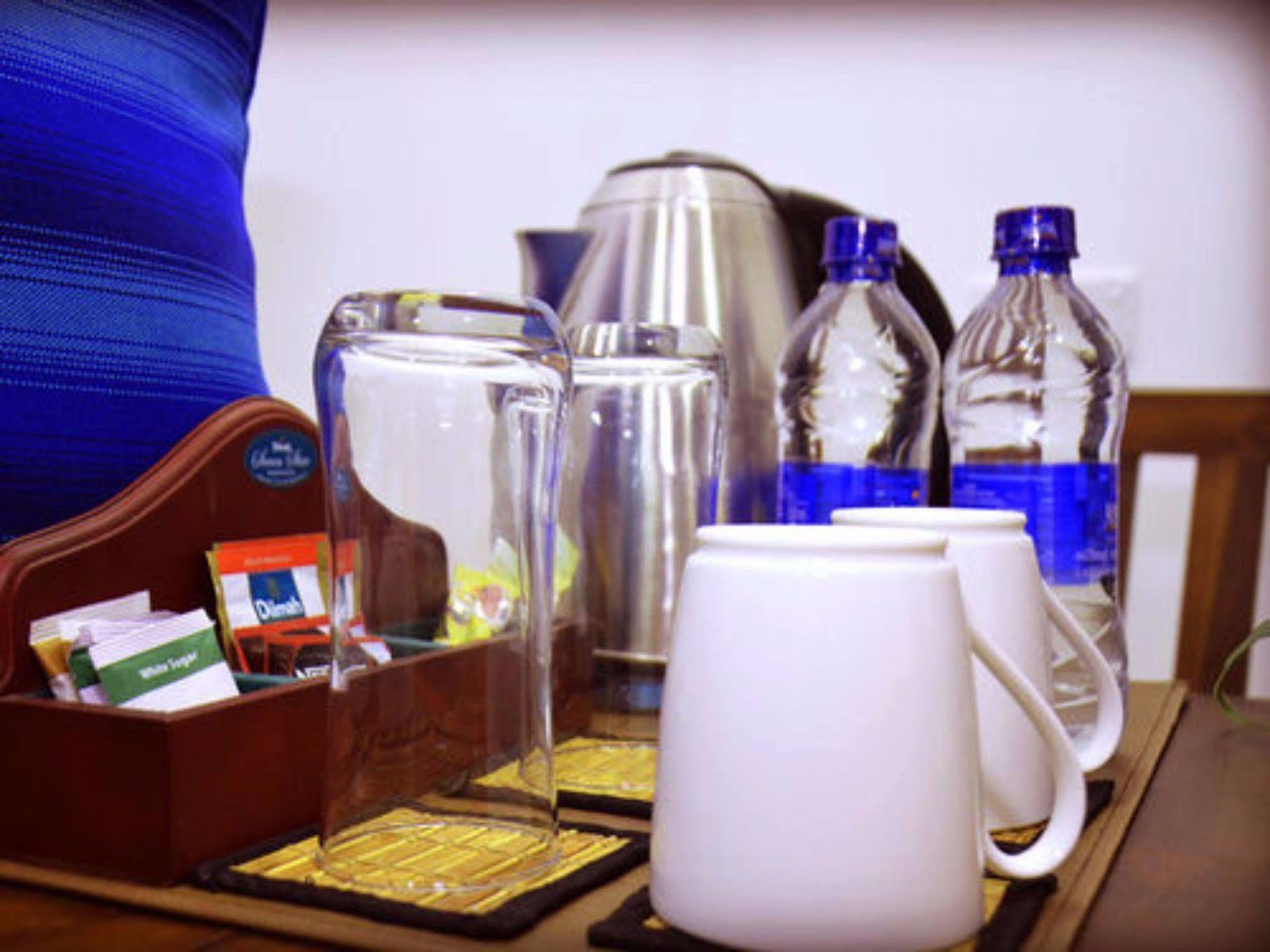 Meili Lanka City Hotel Kandy Ngoại thất bức ảnh
